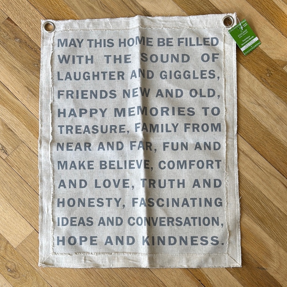 NWT - Inspirational Wall Hanging 🏠